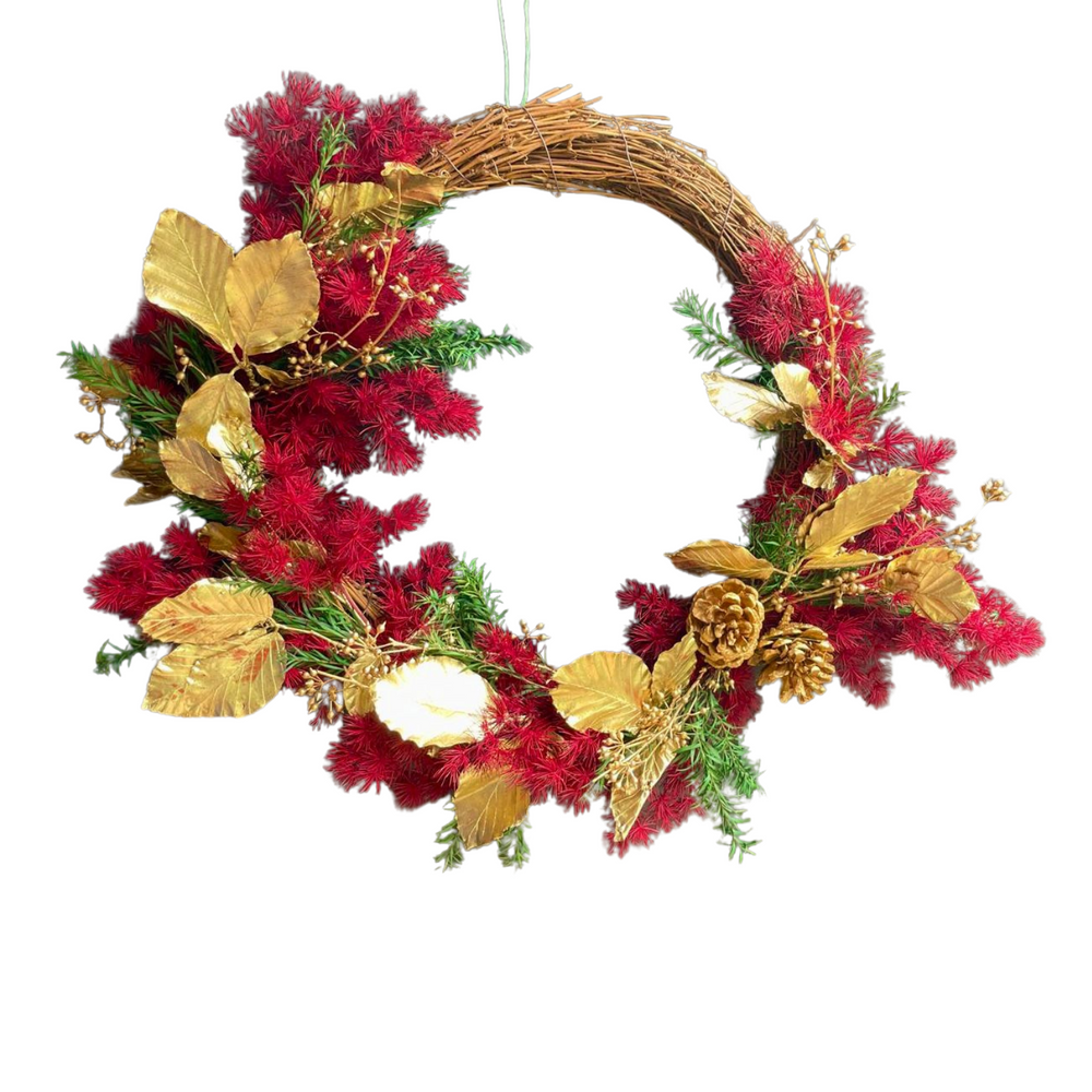 Scarlet Splendor Christmas Wreath