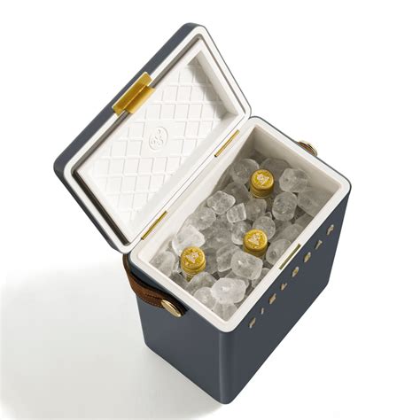 
                      
                        Fieldbar Drinks Box - Oyster Grey
                      
                    