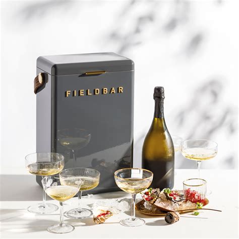 
                      
                        Fieldbar Drinks Box - Oyster Grey
                      
                    